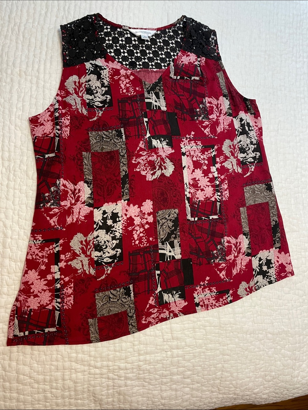 Northern Reflections Red and Black Floral Blouse